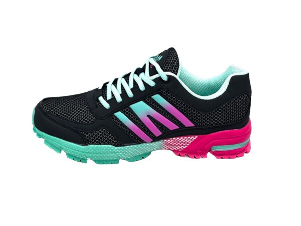 Freizeitsneaker mit dynamischem Design
